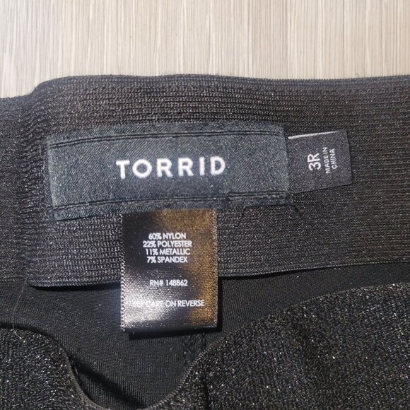 Torrid Black Glittery Flare Pants Womens Size 3R‎ Nylon/Polyester/Spandex Blend - Picture 3 of 5